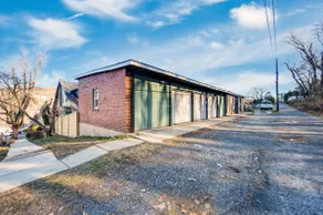 Charming 5 Bedroom Fully Renovated Historic Home - Image 2