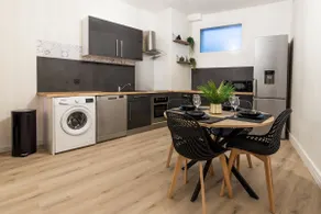 One Love Room - Image 5