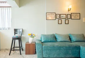 Artisan’s Cove: A cozy Two Bedroom apartment - Image 2