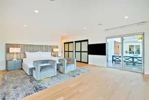Modern 1BR near Beverly Hills w/ Pool & Parking - Image 4