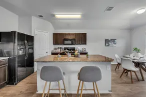 Marbella Lane - Polished 3BR Home in Austin TX - Image 3