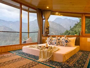 Luxurious Chalet near Paragliding Site, Kullu - Image 5