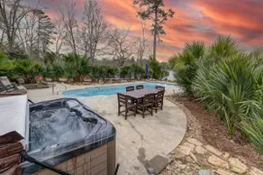 LakeMurray-Pool-HotTub-Games-Beach-Firepit-PlaySet - Image 4
