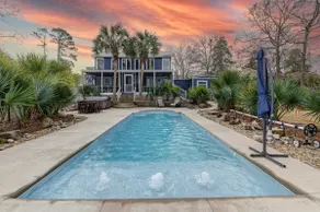 LakeMurray-Pool-HotTub-Games-Beach-Firepit-PlaySet - Image 3