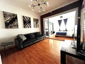 Entire 1 bedroom flat - near Underground Station - Image 4