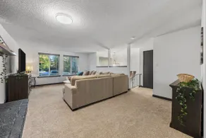 The Ivy House Unit A (Upper Unit) - Image 3