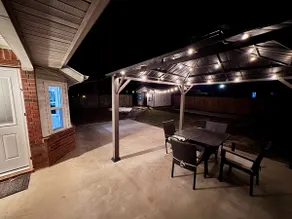 Cozy home w/Detached game room, EV charging & more - Image 5