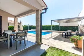 House Gortan, 3 BD, heated pool, EV charger, BBQ - Image 5