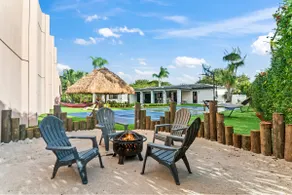 Luxury 6BR Retreat • Golf, Gym & Games • Pool_BBQ - Image 2