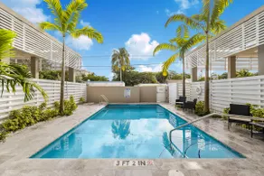 Hollywood Beach Penthouse Condo, Pool & Gym - Image 4