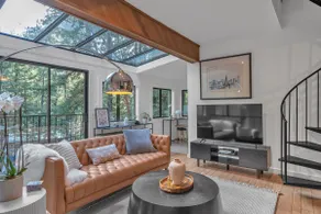Stunning Neighborhood Gem Walkable to Downtown - Image 2