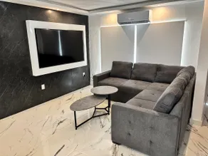 Luxury 2BR, Kitchen, TVs, WiFi - Image 2