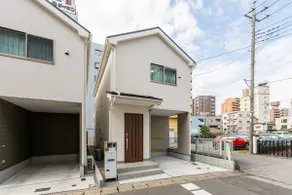 JR Utsunomiya Station 7-minute walk, many restaurants, parking available, can accommodate up to 10 people, LRT light rail boarding area right nearby - Image 3
