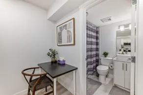 Private Cozy Guest Suite - Image 5
