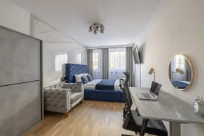 EA - Design Apt. near main square - Image 4