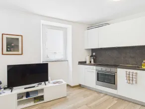 Stylish Flat in Green Malcantone - Image 5