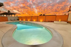 Boutique Pool House (4BR, 8 Guests, Disney 14mi) - Image 2