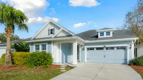 Luxe retreat w/heated pool+court 5 min to beach - Image 2