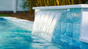Luxe retreat w/heated pool+court 5 min to beach - Image 5