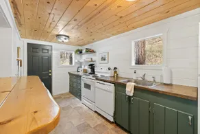 The Spokane Cabin - Image 4