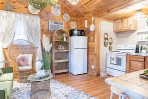 The Boho Hut (Unit #7) - Image 4