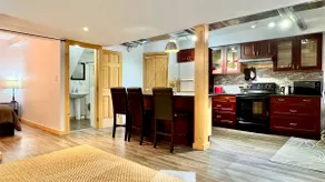 Suite on the Bay - Image 4
