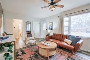 Carriage House - Image 3