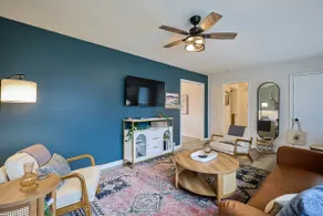 Carriage House - Image 2