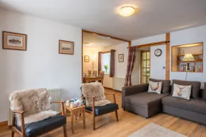 Traditional Highland Cottage Near Loch Ness - Image 2
