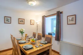 Traditional Highland Cottage Near Loch Ness - Image 3