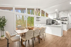 Judith's Great Escape-hot tub & movie room! - Image 5