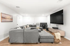 Judith's Great Escape-hot tub & movie room! - Image 2