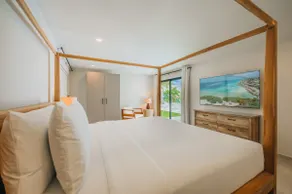 NEW 6 Bed 6 Bath Pool - Bocobay Mangel Beach House - Image 3