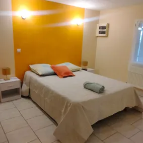 Bright apartment in a quiet countryside. - Image 2