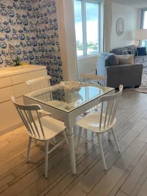 Elegant Corner 1BR Apartment with Balcony + Pool - Image 3