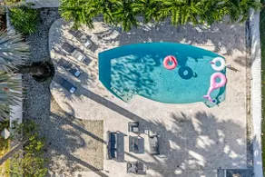 Private Palm's Pool | 10 min to Airport + Las olas - Image 2
