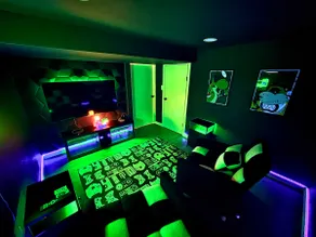 Curly's Country Club-Golf Simulator Lounge & more! - Image 4