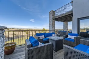 Mansion w/ 6BR, 3FB, 2HB, Bar, BB Ct - Image 3