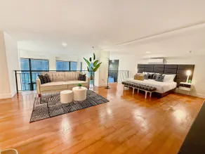 Luxe Loft w/ Gym Near NYC, MetLife, EWR - Image 3