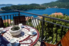 Bright 2 Br Seaside Stuning Seaview Penthouse Apartment With Balcony,  80m2 - Image 3
