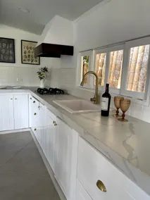 Calima Luxury Tiny House just steps from the lake - Image 3