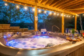 LuxeLodge*HotTub*Game Rm*Arcade*ODMovies*Dogs OK - Image 3