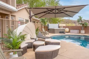 Zion's Poolside Paradise - Image 2