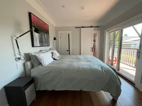 Twin Lakes Seaside Retreat - Image 2