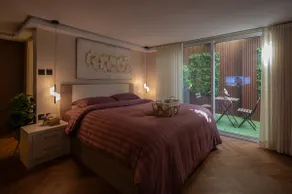 {9} Self Check-in Apartment w/private parking - Image 3