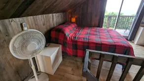 2 story chalet with mountain landscape - Image 5