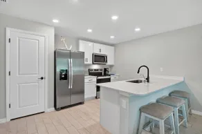 NewHouse 4BR 3 Queens 2 Twins Near RSW - Image 2