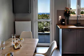 Thenia's Bellevue apartment - Image 5