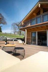 Casa con terrazza, barbecue e giardino | Vista panoramica - Image 3