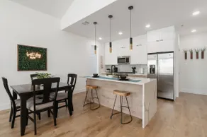 Modern Family House w/ Game Room + Discounts! - Image 3